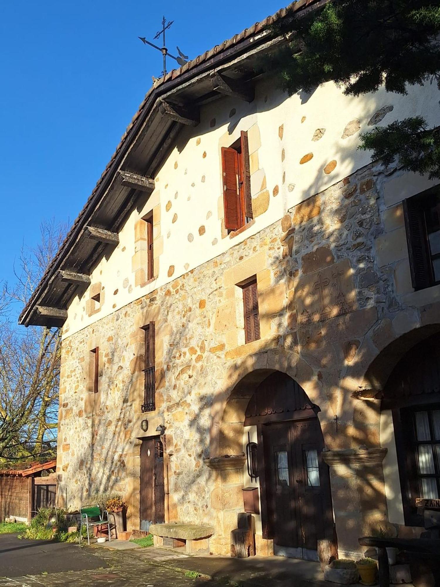 Escoriaza Casa Rural Areano מראה חיצוני תמונה